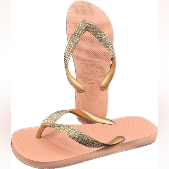 Bree Allison Designs Hand Crafted Crystal Flip Flops for Style-Savvy Individuals - Picture 4 of 8